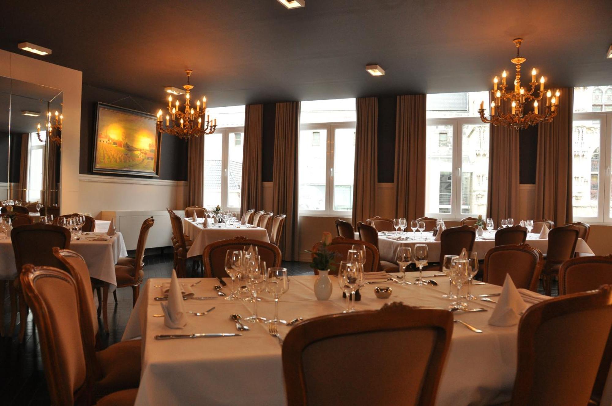 Hotel De Zalm Oudenaarde Luaran gambar