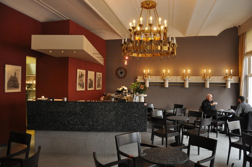 Hotel De Zalm Oudenaarde Luaran gambar